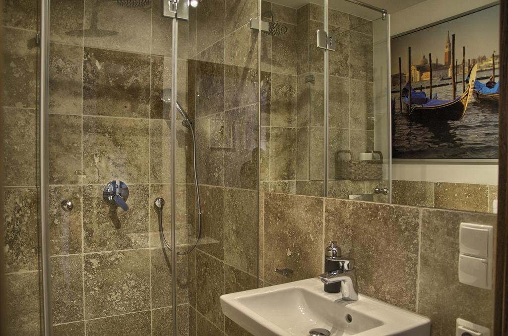 Tartaczna Deluxe Apartments Gdansk Phòng bức ảnh